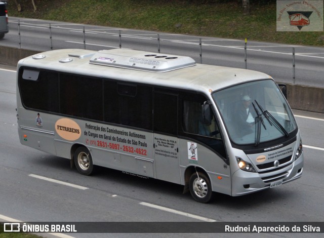 Ônibus Particulares 03 na cidade de Arujá, São Paulo, Brasil, por Rudnei Aparecido da Silva. ID da foto: 7780103.