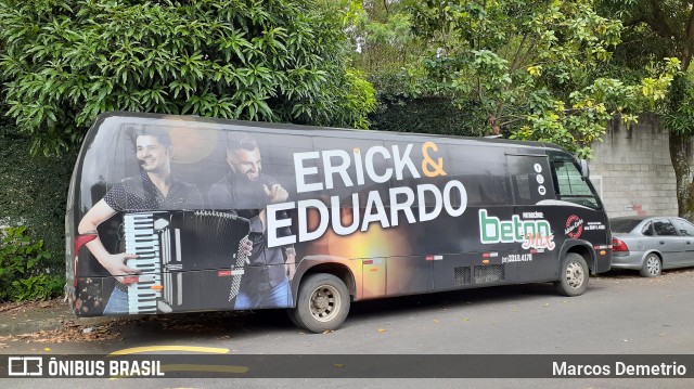 Erick e Eduardo 4693 na cidade de Serra, Espírito Santo, Brasil, por Marcos Demetrio. Número da foto: #7781022.