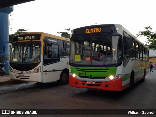 TRANSCOLUZ - Transporte Coletivo de Luziânia 620 na cidade de Luziânia, Goiás, Brasil, por William Gabriel. Número da foto: #7782201.