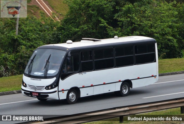 Ônibus Particulares CZZ4515 na cidade de Santa Isabel, São Paulo, Brasil, por Rudnei Aparecido da Silva. Número da foto: #7783098.