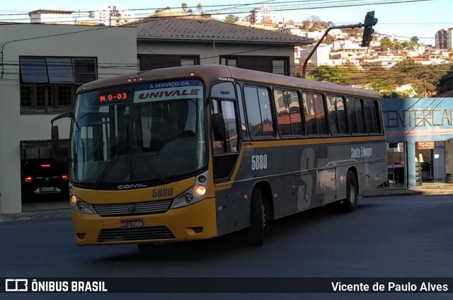 Viação Santa Edwiges 5880 na cidade de Itaúna, Minas Gerais, Brasil, por Vicente de Paulo Alves. ID da foto: 7681069.