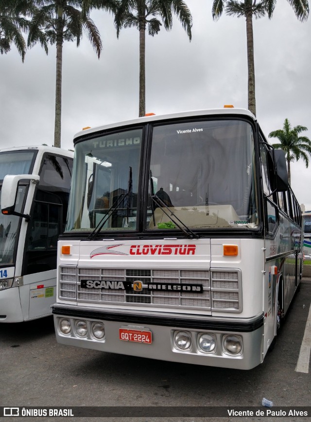 Clovis Turismo 8080 na cidade de Aparecida, São Paulo, Brasil, por Vicente de Paulo Alves. ID da foto: 7680874.