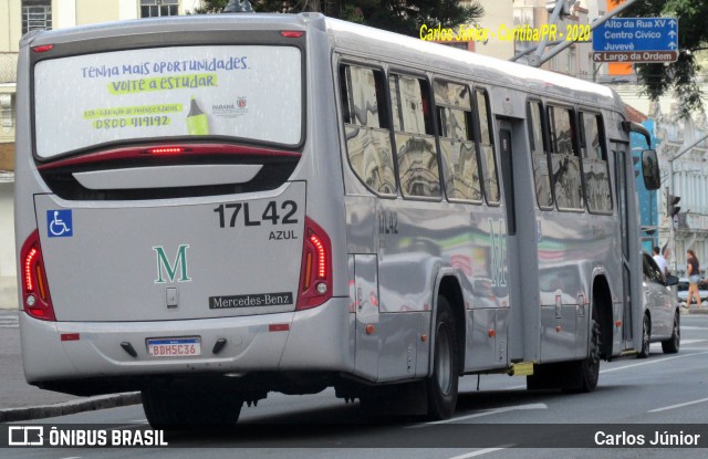 Expresso Azul 17L42 na cidade de Curitiba, Paraná, Brasil, por Carlos Júnior. ID da foto: 7678264.