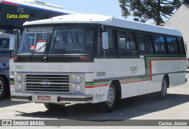 Trans Isaak Turismo 7690 na cidade de Curitiba, Paraná, Brasil, por Carlos Júnior. Número da foto: #7788163.