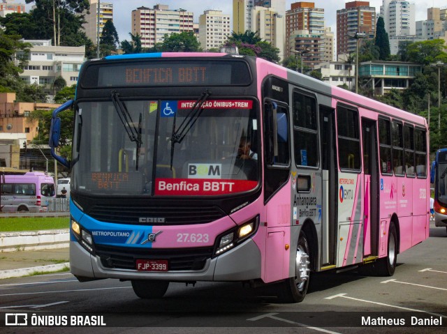 BBTT - Benfica Barueri Transporte e Turismo 27.623 na cidade de São Paulo, São Paulo, Brasil, por Matheus  Daniel. ID da foto: 7787424.