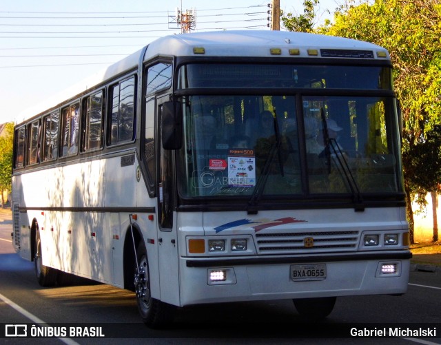 Ônibus Particulares 0655 na cidade de Curitiba, Paraná, Brasil, por Gabriel Michalski. Número da foto: #7789966.