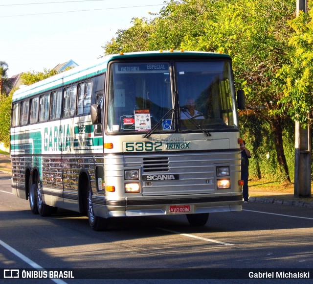Viação Garcia 5392 na cidade de Curitiba, Paraná, Brasil, por Gabriel Michalski. Número da foto: #7789945.