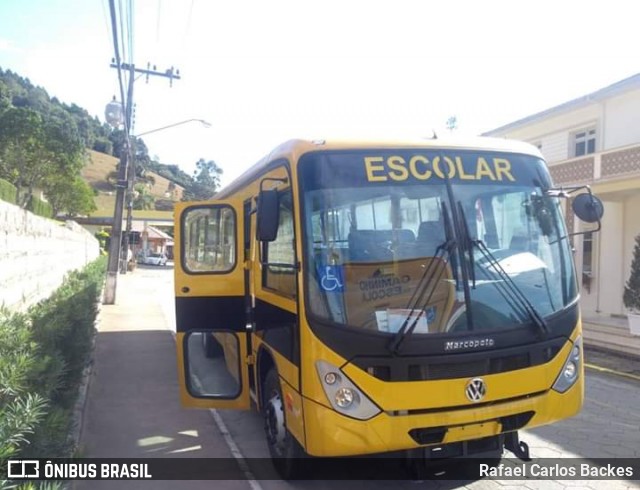 Prefeitura Municipal de São Bonifácio ESCOLAR 2020 0km na cidade de São Bonifácio, Santa Catarina, Brasil, por Rafael Carlos Backes. ID da foto: 7788326.