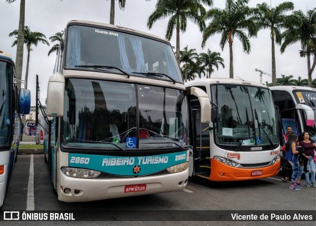 Ribeiro Turismo 2860 na cidade de Aparecida, São Paulo, Brasil, por Vicente de Paulo Alves. ID da foto: 7689511.