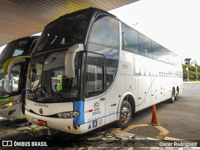 Auto Viação Catarinense 2929 na cidade de Belo Horizonte, Minas Gerais, Brasil, por Oscar Rodriguez . ID da foto: 7695108.