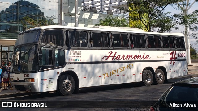 Harmonia Turismo 6000 na cidade de Belo Horizonte, Minas Gerais, Brasil, por Ailton Alves. ID da foto: 7692945.