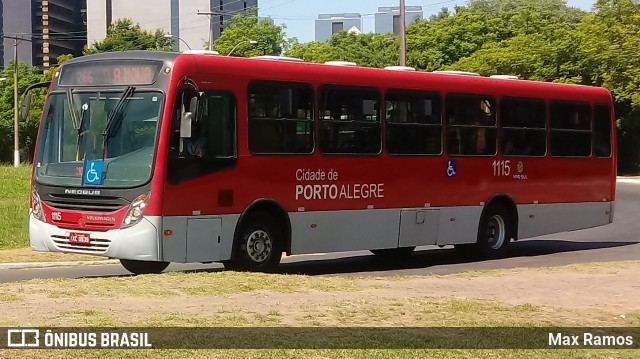 Trevo Transportes Coletivos 1115 na cidade de Porto Alegre, Rio Grande do Sul, Brasil, por Max Ramos. ID da foto: 7691896.