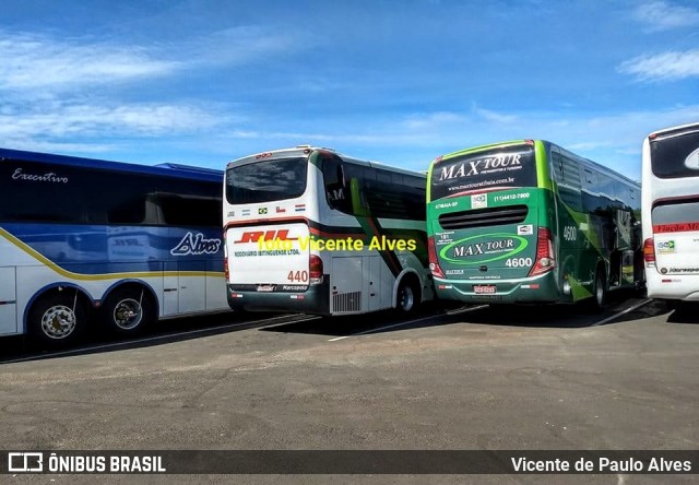 Max Tour Atibaia 4600 na cidade de Olímpia, São Paulo, Brasil, por Vicente de Paulo Alves. ID da foto: 7693429.