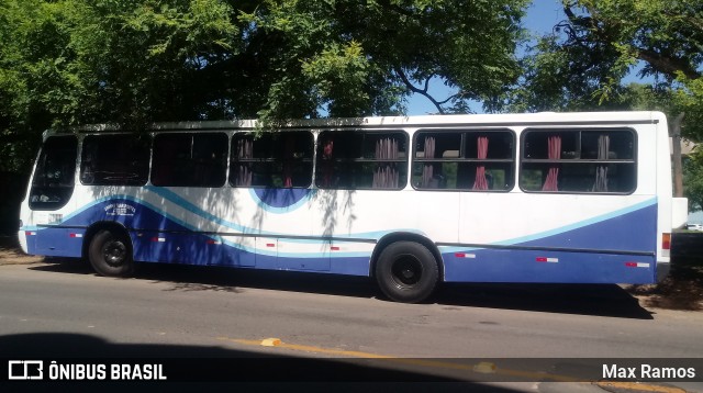 Ônibus Particulares 40 na cidade de Porto Alegre, Rio Grande do Sul, Brasil, por Max Ramos. ID da foto: 7691215.