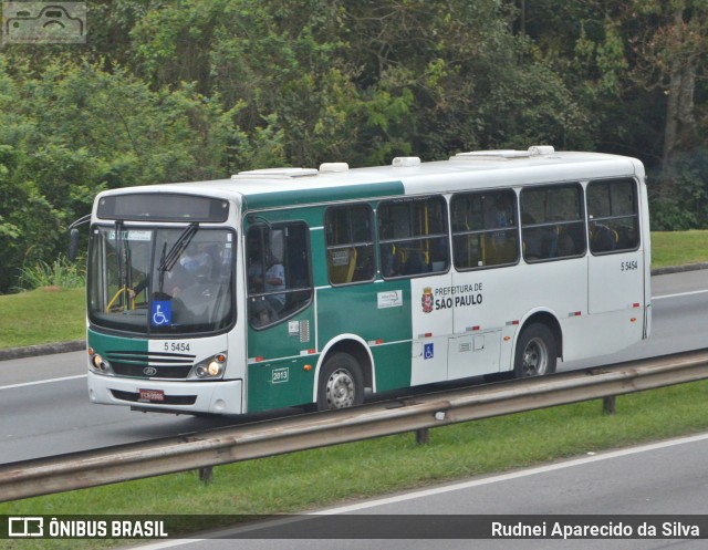 Move 5 5454 na cidade de Santa Isabel, São Paulo, Brasil, por Rudnei Aparecido da Silva. Número da foto: #7695740.