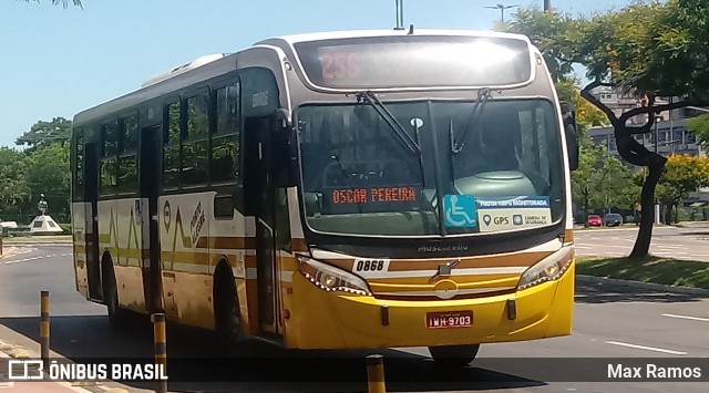 Companhia Carris Porto-Alegrense 0868 na cidade de Porto Alegre, Rio Grande do Sul, Brasil, por Max Ramos. Número da foto: #7696437.