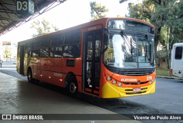 Expresso Unir 370 na cidade de Pedro Leopoldo, Minas Gerais, Brasil, por Vicente de Paulo Alves. Número da foto: #7704531.