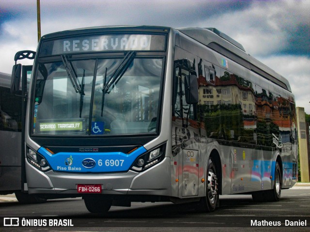 Transwolff Transportes e Turismo 6 6907 na cidade de São Paulo, São Paulo, Brasil, por Matheus  Daniel. Número da foto: #7703665.