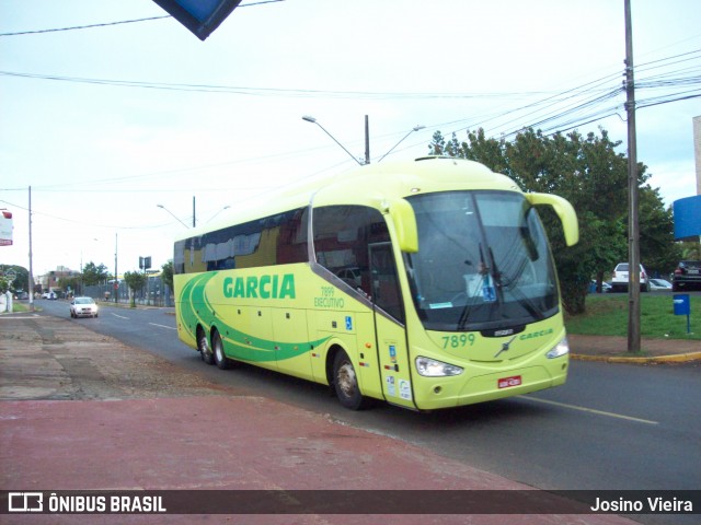 Viação Garcia 7899 na cidade de Apucarana, Paraná, Brasil, por Josino Vieira. ID da foto: 7700917.