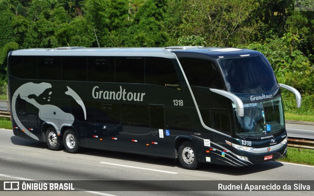 Grandtour Viagens e Turismo 1318 na cidade de Santa Isabel, São Paulo, Brasil, por Rudnei Aparecido da Silva. Número da foto: #7701921.