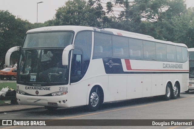 Auto Viação Catarinense 2319 na cidade de Curitiba, Paraná, Brasil, por Douglas Paternezi. ID da foto: 7702721.