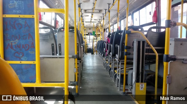Empresa de Transporte Coletivo Viamão 8209 na cidade de Porto Alegre, Rio Grande do Sul, Brasil, por Max Ramos. Número da foto: #7708412.