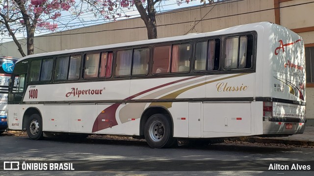 Alpertour Turismo 1400 na cidade de Belo Horizonte, Minas Gerais, Brasil, por Ailton Alves. ID da foto: 7706468.