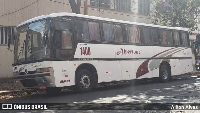 Alpertour Turismo 1400 na cidade de Belo Horizonte, Minas Gerais, Brasil, por Ailton Alves. Número da foto: #7705823.