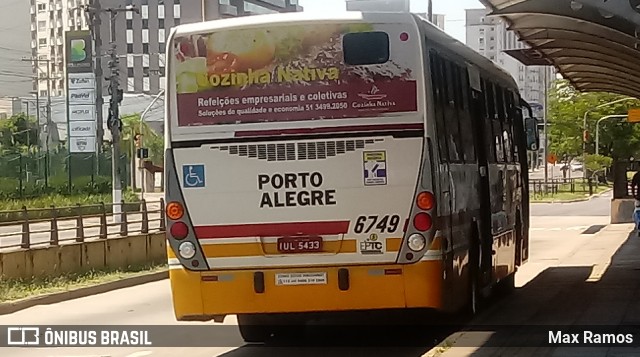 SOPAL - Sociedade de Ônibus Porto-Alegrense Ltda. 6749 na cidade de Porto Alegre, Rio Grande do Sul, Brasil, por Max Ramos. Número da foto: #7705608.