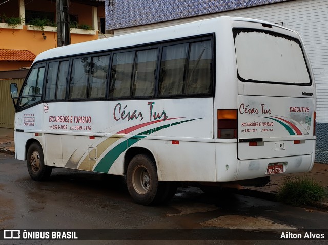 Cesar Tur 52 na cidade de Pompéu, Minas Gerais, Brasil, por Ailton Alves. ID da foto: 7707424.