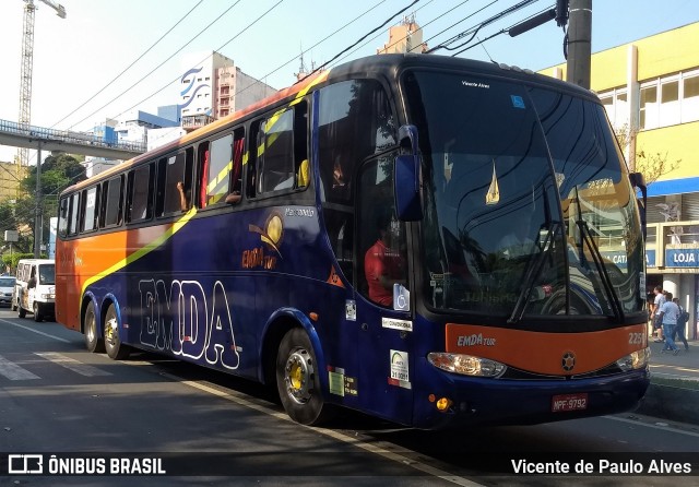 EMDA Tur 2250 na cidade de Aparecida, São Paulo, Brasil, por Vicente de Paulo Alves. Número da foto: #7791974.