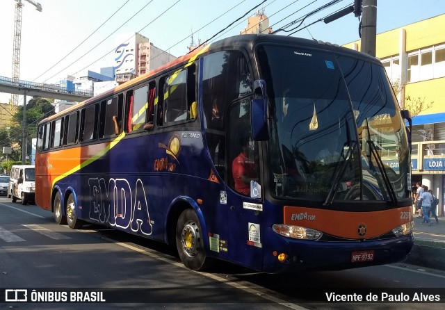 EMDA Tur 2250 na cidade de Aparecida, São Paulo, Brasil, por Vicente de Paulo Alves. ID da foto: 7791974.