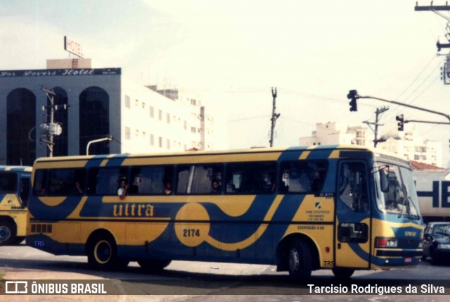 Viação Ultra 2174 na cidade de São Paulo, São Paulo, Brasil, por Tarcisio Rodrigues da Silva. ID da foto: 7823047.