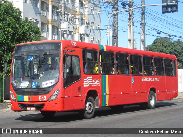 Empresa Metropolitana 513 na cidade de Recife, Pernambuco, Brasil, por Gustavo Felipe Melo. Número da foto: #7824522.