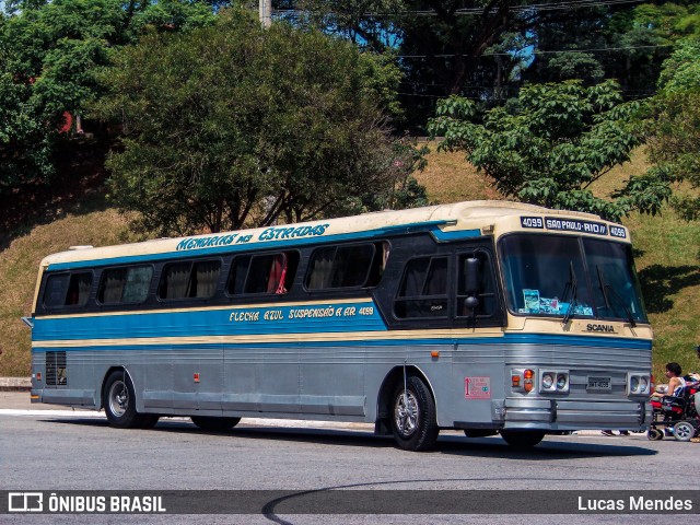 Ônibus Particulares 4099 na cidade de São Paulo, São Paulo, Brasil, por Lucas Mendes. ID da foto: 7833315.