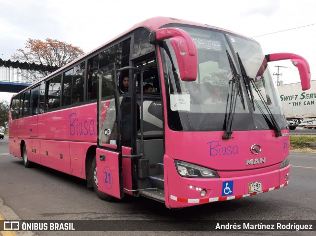 BIUSA 71 na cidade de La Uruca, San José, San José, Costa Rica, por Andrés Martínez Rodríguez. Número da foto: #7834128.