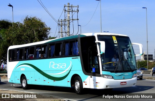 Rosa Turismo 5225 na cidade de São Paulo, São Paulo, Brasil, por Felipe Navas Geraldo Moura . ID da foto: 7838236.