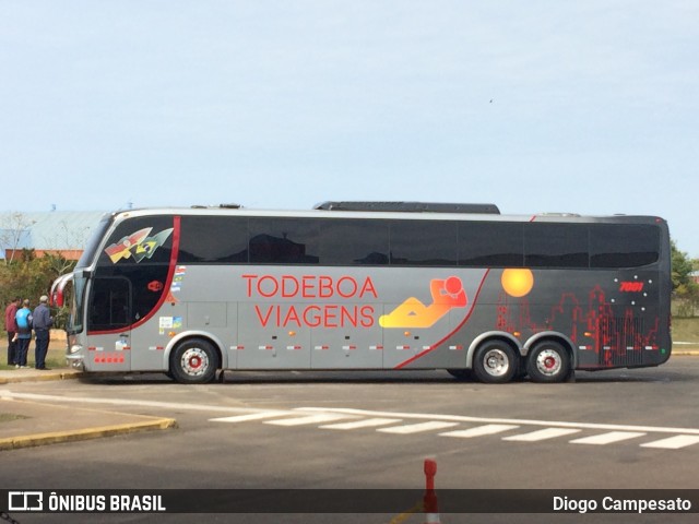 ToDeBoa Viagens 7001 na cidade de São Borja, Rio Grande do Sul, Brasil, por Diogo Campesato. Número da foto: #7843447.