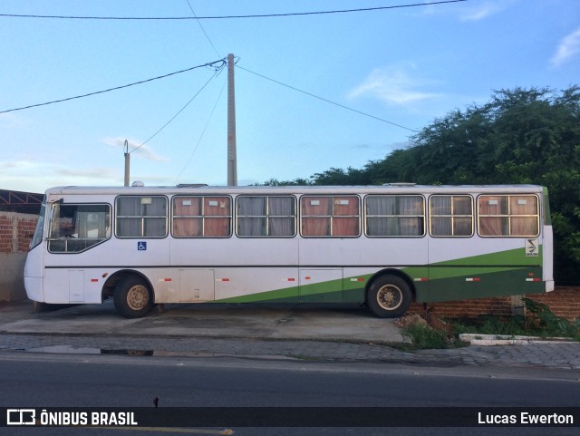 Ônibus Particulares 0280 na cidade de Guamaré, Rio Grande do Norte, Brasil, por Lucas Ewerton. Número da foto: #7842323.