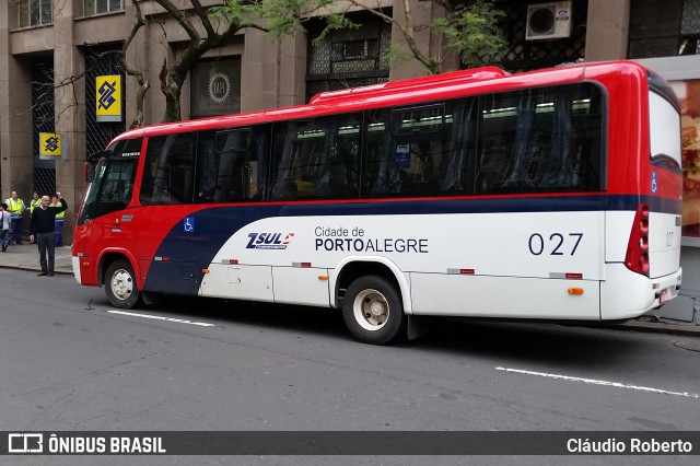 ATL - Associação dos Transportadores de Passageiros por Lotação 027 na cidade de Porto Alegre, Rio Grande do Sul, Brasil, por Cláudio Roberto. Número da foto: #7845320.