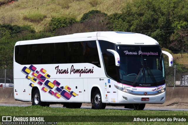 Trans Pompiani 1999 na cidade de Aparecida, São Paulo, Brasil, por Athos Lauriano do Prado. Número da foto: #7846314.