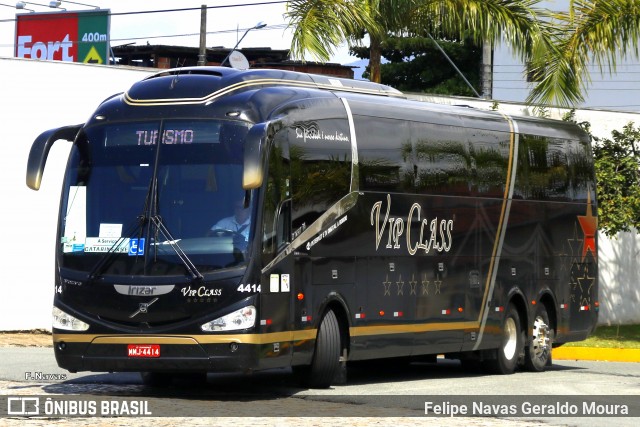 Vip Class Tur 4414 na cidade de Balneário Camboriú, Santa Catarina, Brasil, por Felipe Navas Geraldo Moura . ID da foto: 7848934.