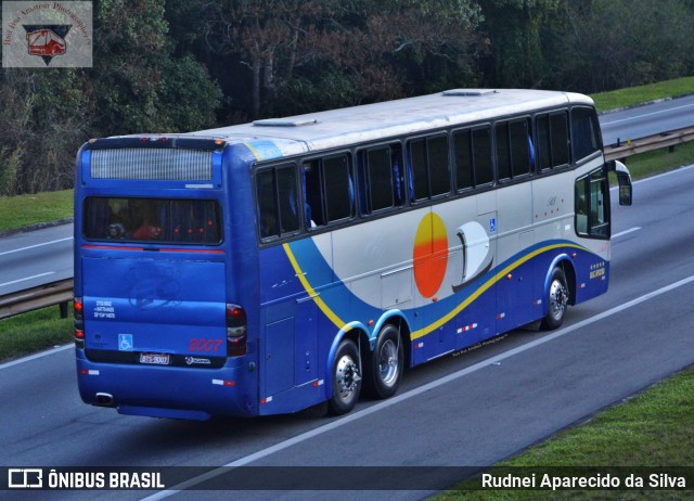 Ônibus Particulares 2007 na cidade de Santa Isabel, São Paulo, Brasil, por Rudnei Aparecido da Silva. ID da foto: 7796204.