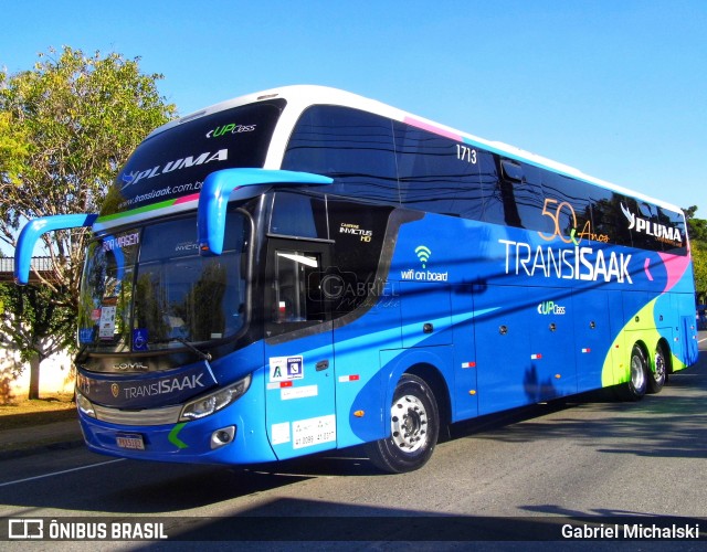 Trans Isaak Turismo 1713 na cidade de Curitiba, Paraná, Brasil, por Gabriel Michalski. Número da foto: #7794469.