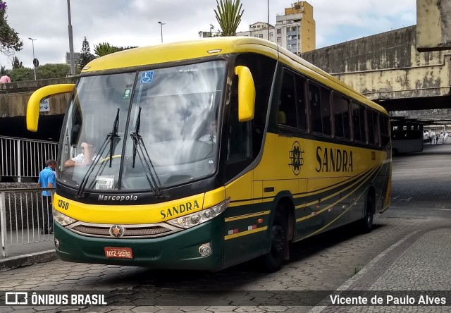 Viação Sandra 1350 na cidade de Belo Horizonte, Minas Gerais, Brasil, por Vicente de Paulo Alves. Número da foto: #7793810.