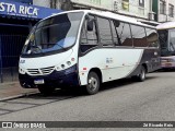 Ônibus Particulares 020 NFC2G37 na cidade de Petrópolis, Rio de Janeiro, Brasil, por Zé Ricardo Reis. ID da foto: :id.