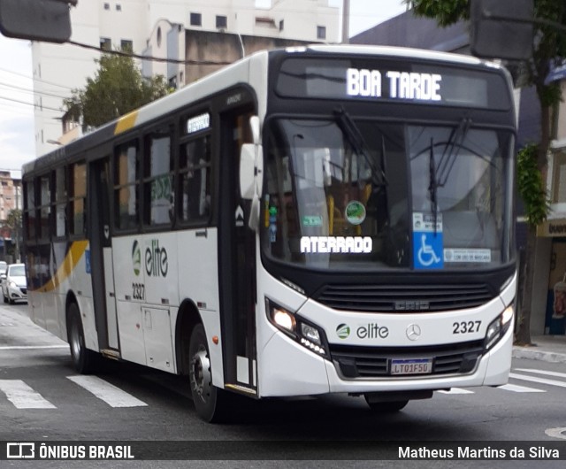 Viação Elite 2327 na cidade de Volta Redonda, Rio de Janeiro, Brasil, por Matheus Martins da Silva. Número da foto: #7853398.