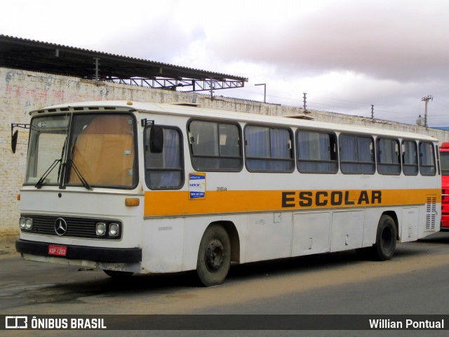 Escolares 1203 na cidade de Juazeiro, Bahia, Brasil, por Willian Pontual. ID da foto: 7858913.