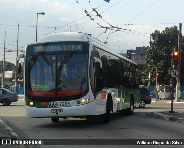 Metra - Sistema Metropolitano de Transporte 7205 na cidade de São Paulo, São Paulo, Brasil, por William Bispo da Silva. ID da foto: 7862111.