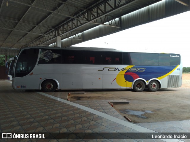 Sampaio Turismo 954 na cidade de Curvelo, Minas Gerais, Brasil, por Leonardo Inacio . Número da foto: #7859380.